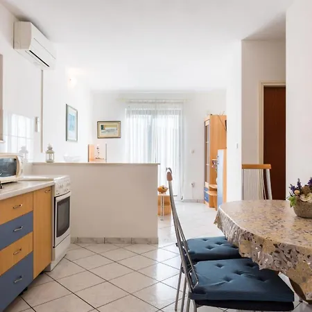 Petra Apartment Necujam