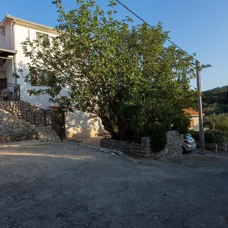 Apartment Petra