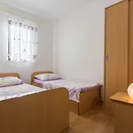 Petra Nečujam